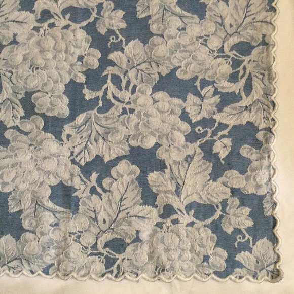 Blue and White Grapes Jacquard Napkin Towel Scalloped ABC Carpet & Home Vintage - Picture 5 of 15